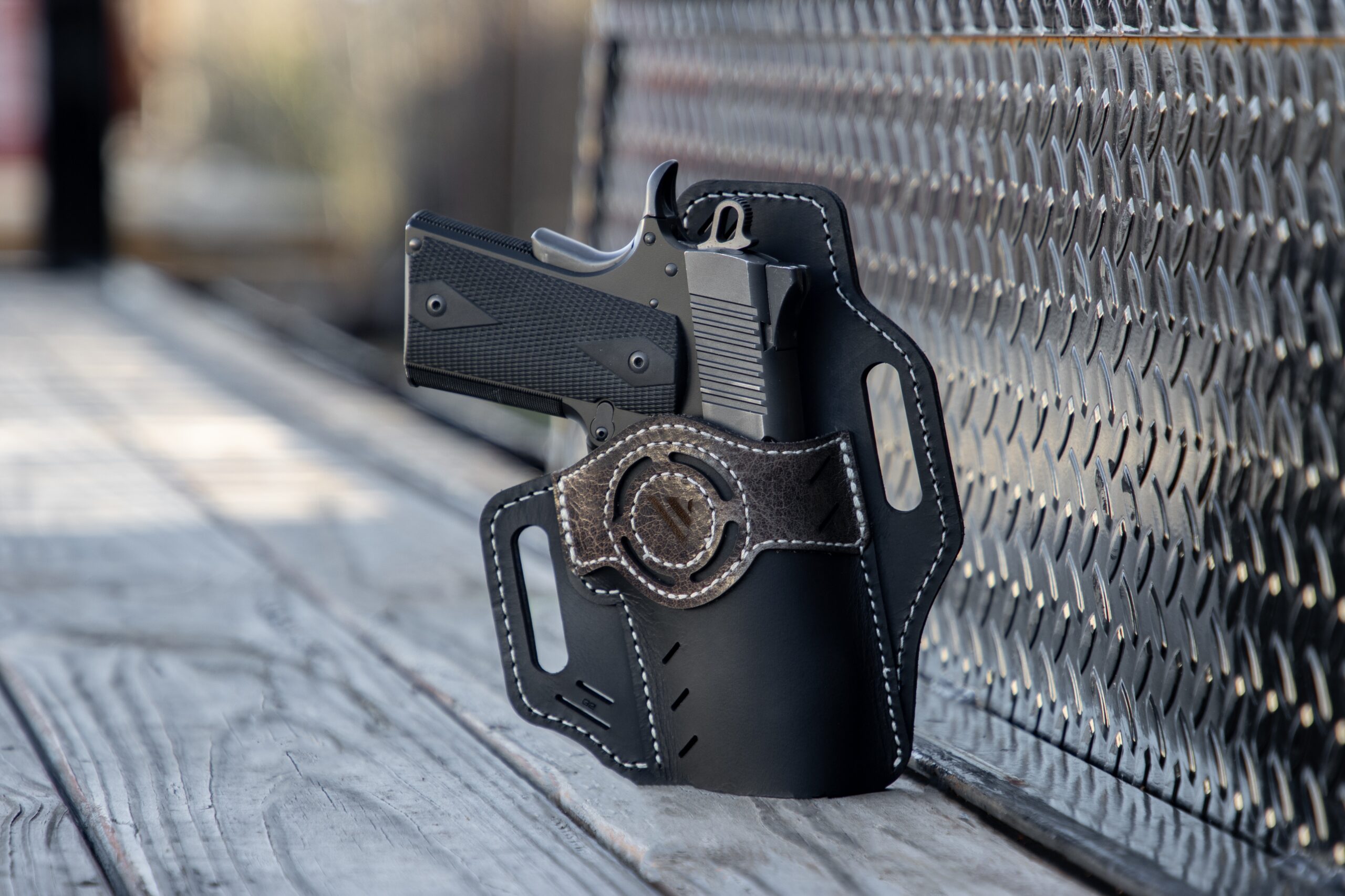 Do Handgun Rifle Scopes Have Adjustable Magnification?