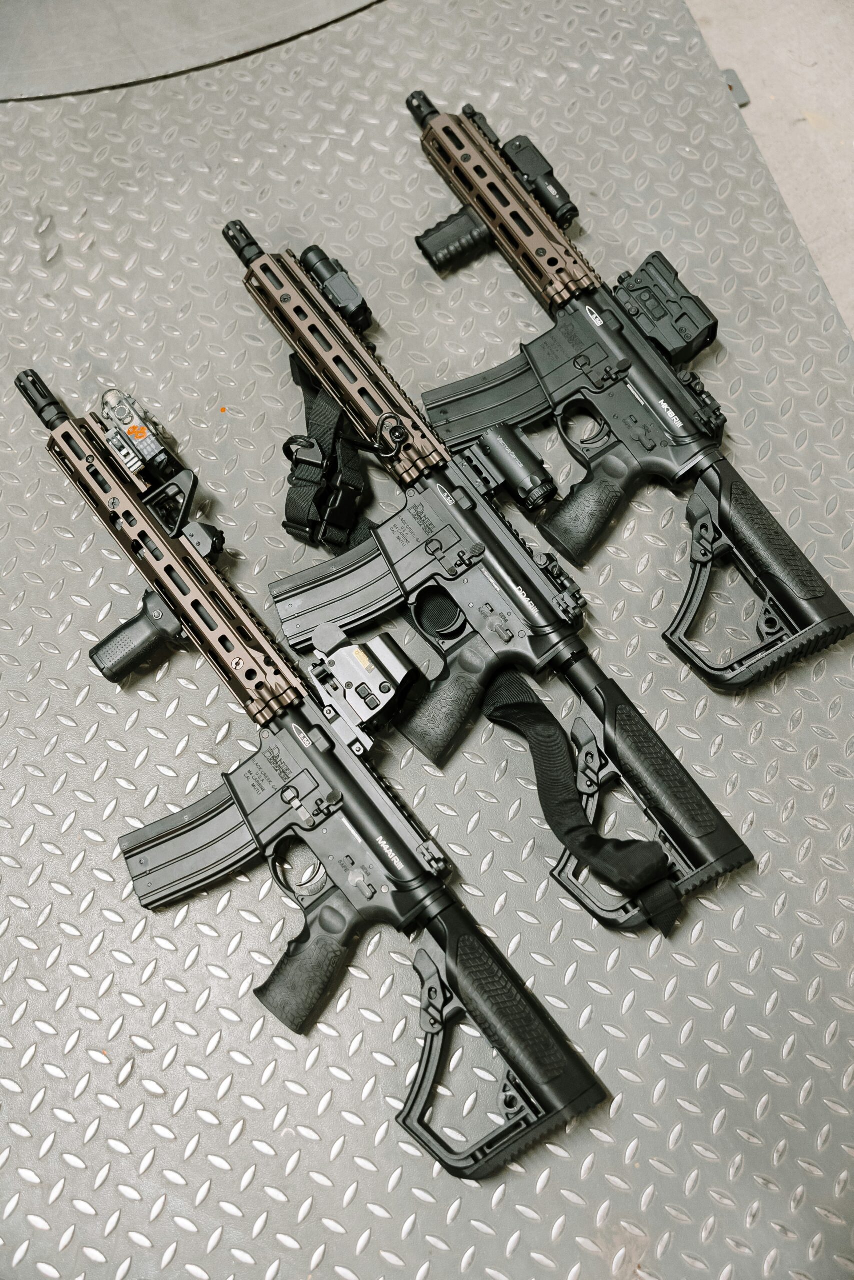 Do Hunting Optics Have Adjustable Objective Lenses?